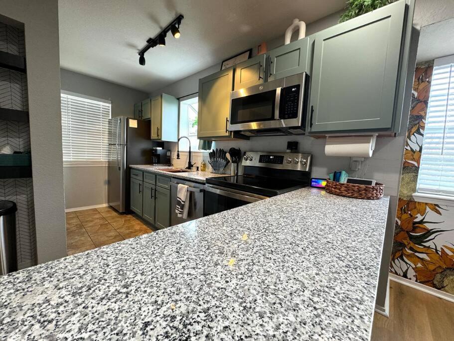 Modern Comfort: Updated Cozy Condo In Indian Point Branson Dış mekan fotoğraf