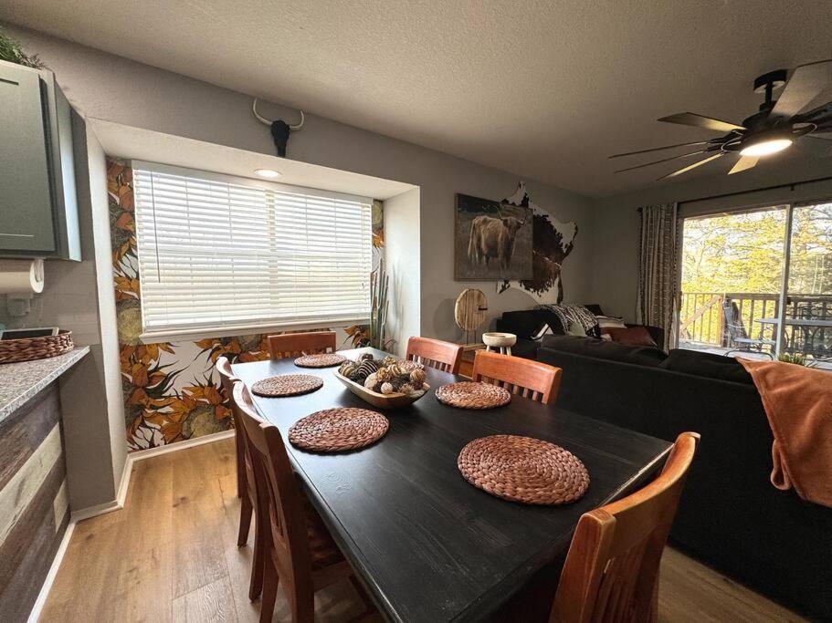 Modern Comfort: Updated Cozy Condo In Indian Point Branson Dış mekan fotoğraf